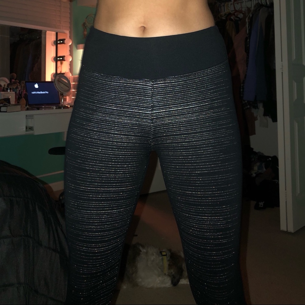 Fabletics cropped leggings
